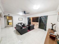 Blk 945 TAMPINES PALMSVILLE (Tampines), HDB 5 Rooms #579156611